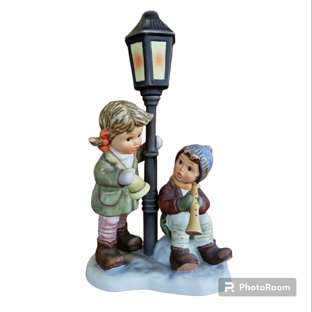 Goebel "Making Spirits Bright!" Figurine